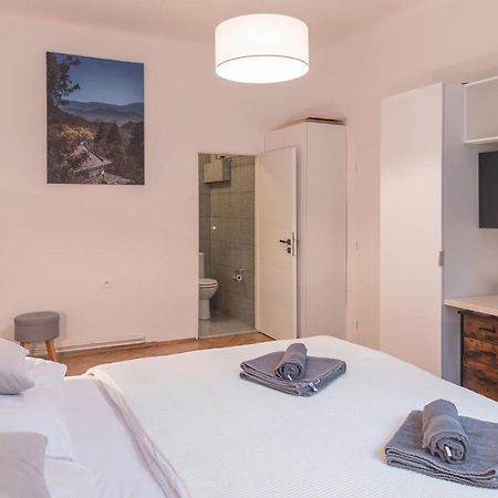 Skolska Junior Apartment Praga Zewnętrze zdjęcie