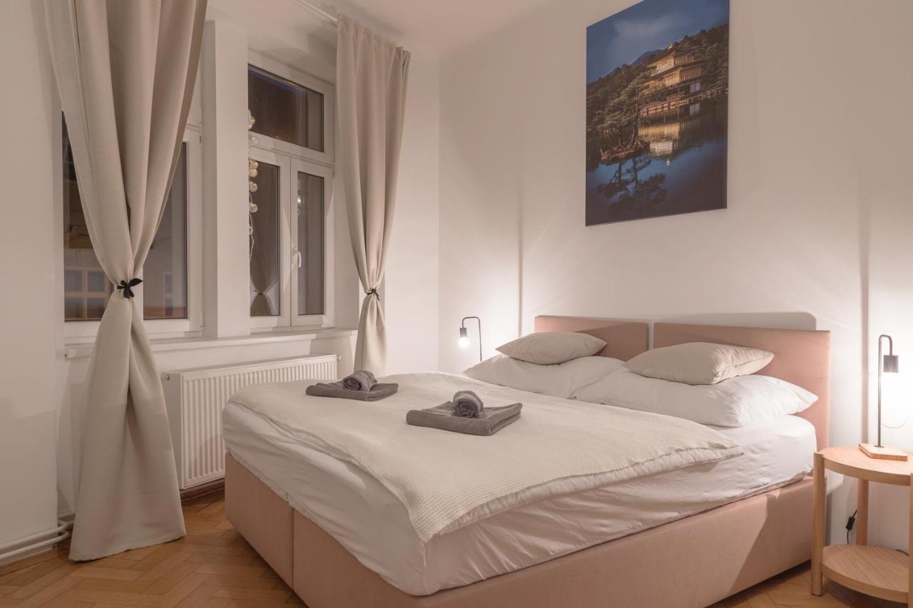 Skolska Junior Apartment Praga Zewnętrze zdjęcie