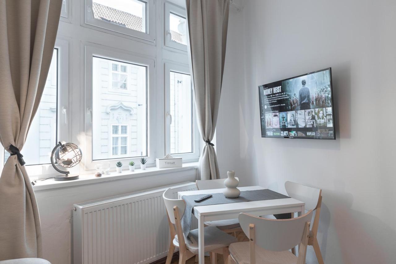 Skolska Junior Apartment Praga Zewnętrze zdjęcie