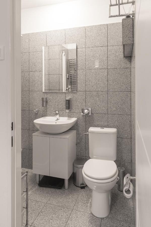 Skolska Junior Apartment Praga Zewnętrze zdjęcie