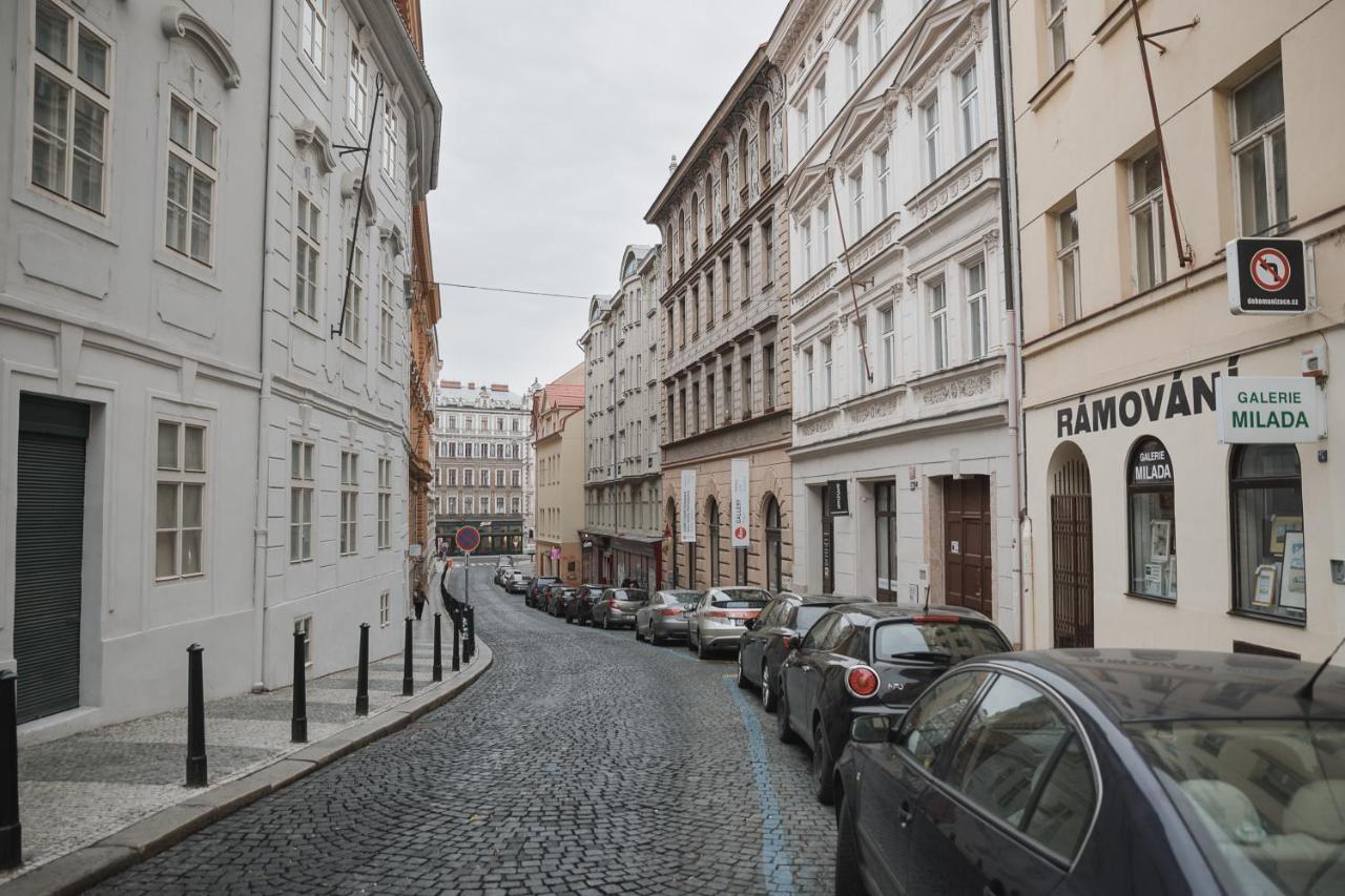 Skolska Junior Apartment Praga Zewnętrze zdjęcie