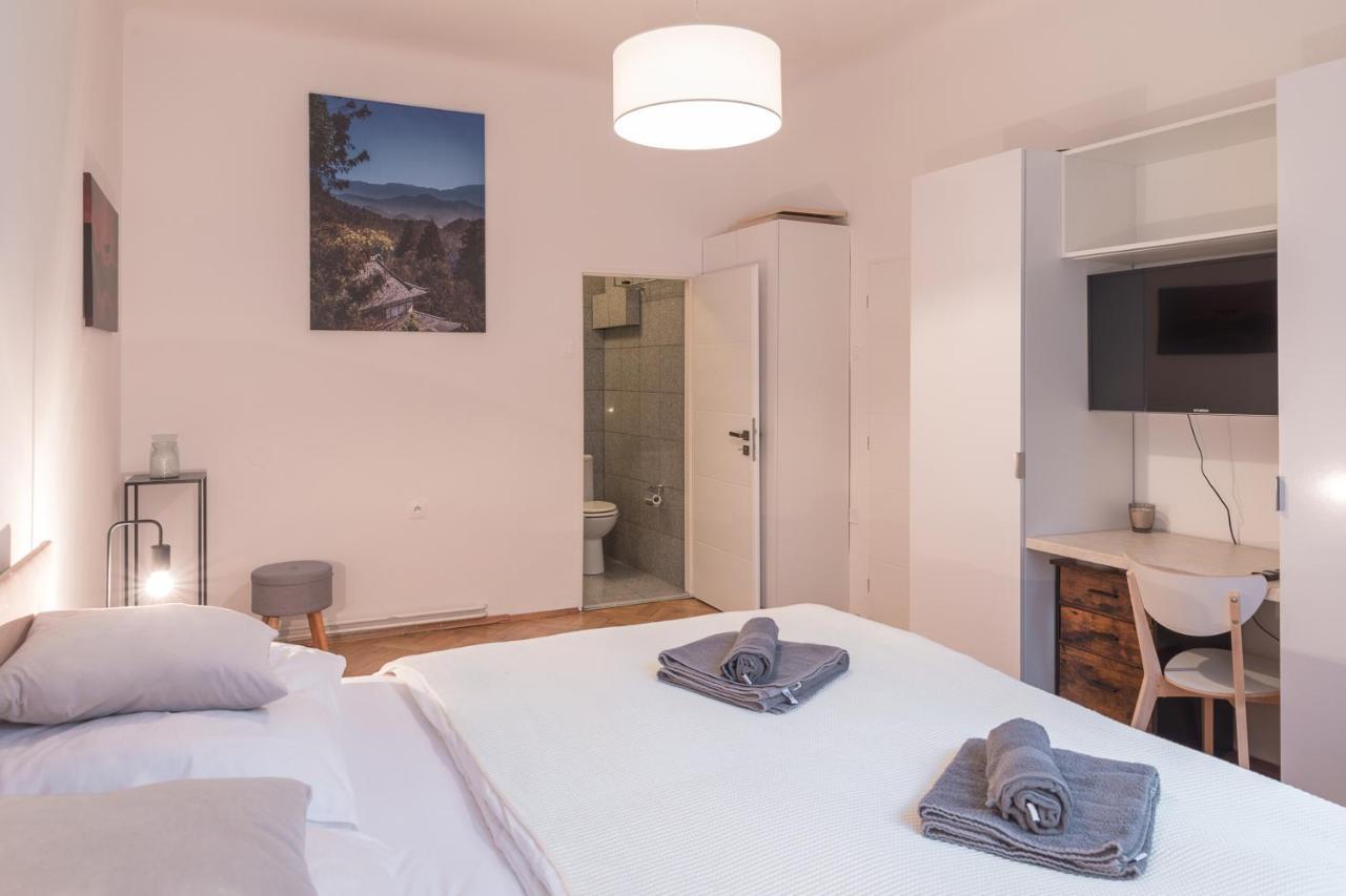 Skolska Junior Apartment Praga Zewnętrze zdjęcie
